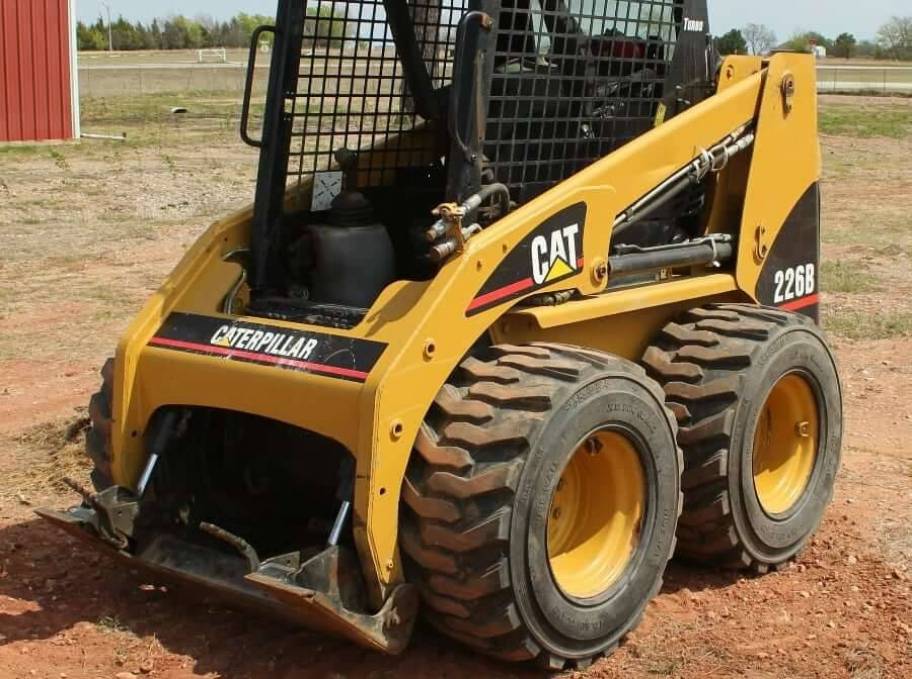 Used 2005 Cat 226B Skid Steer Loader for Sale in O'Fallon at Equipmium
