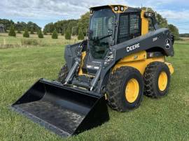 2026, Deere, 334 P-Tier