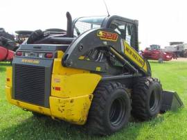 2022, New Holland, L328