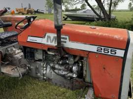 1975, Massey Ferguson, 255
