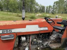 1975, Massey Ferguson, 255