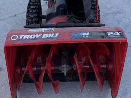 2006, Troy-Bilt, Storm 2410, 24 in