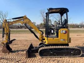 2022, Cat, 302.7 CR