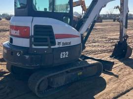 2014, Bobcat, E32