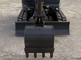 2028, Case, CX34D