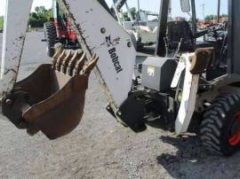 2003, Bobcat, B300