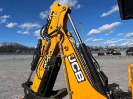 2024, JCB, 1CXT