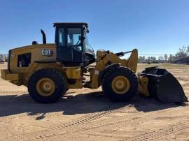 2026, Cat, 930