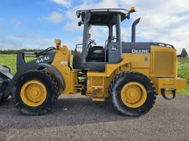 2013, Deere, 444K