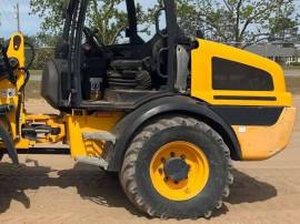 2019, JCB, 409
