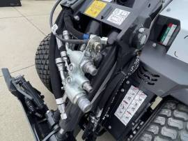 2026, Bobcat, L35