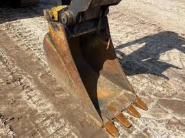 2022, Deere, 60G